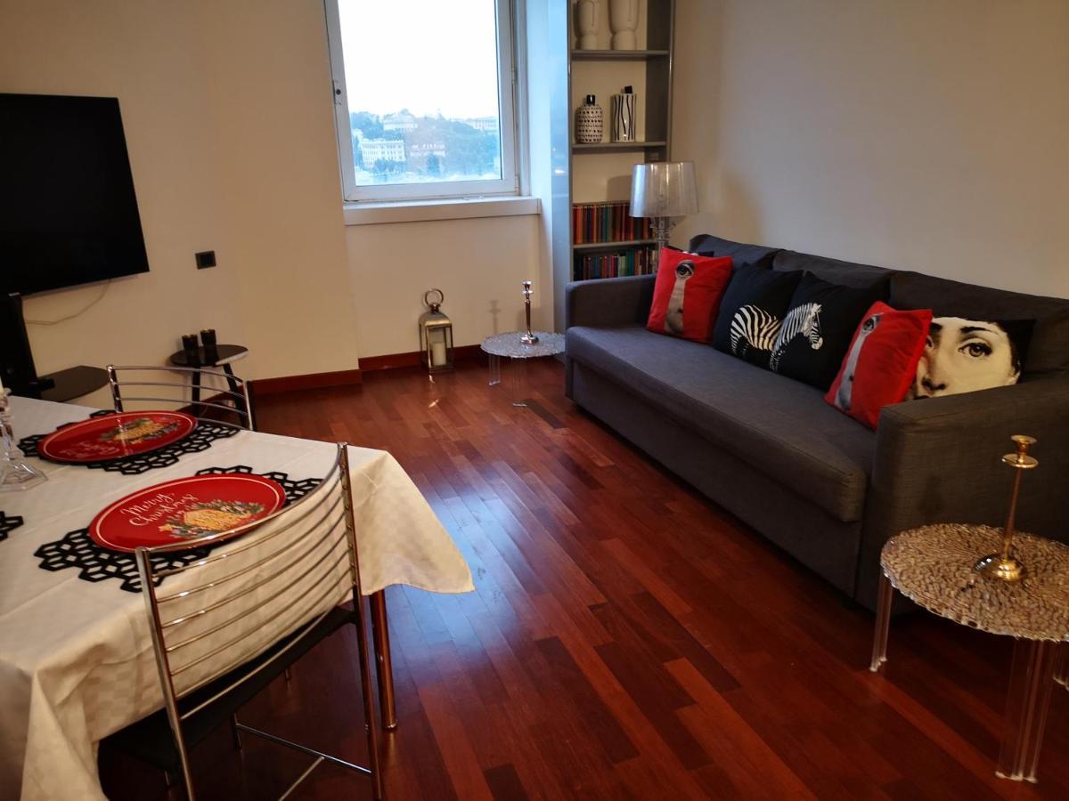 Suite Lambruschini Central With Top City View - Free Covered Parking 热那亚 外观 照片