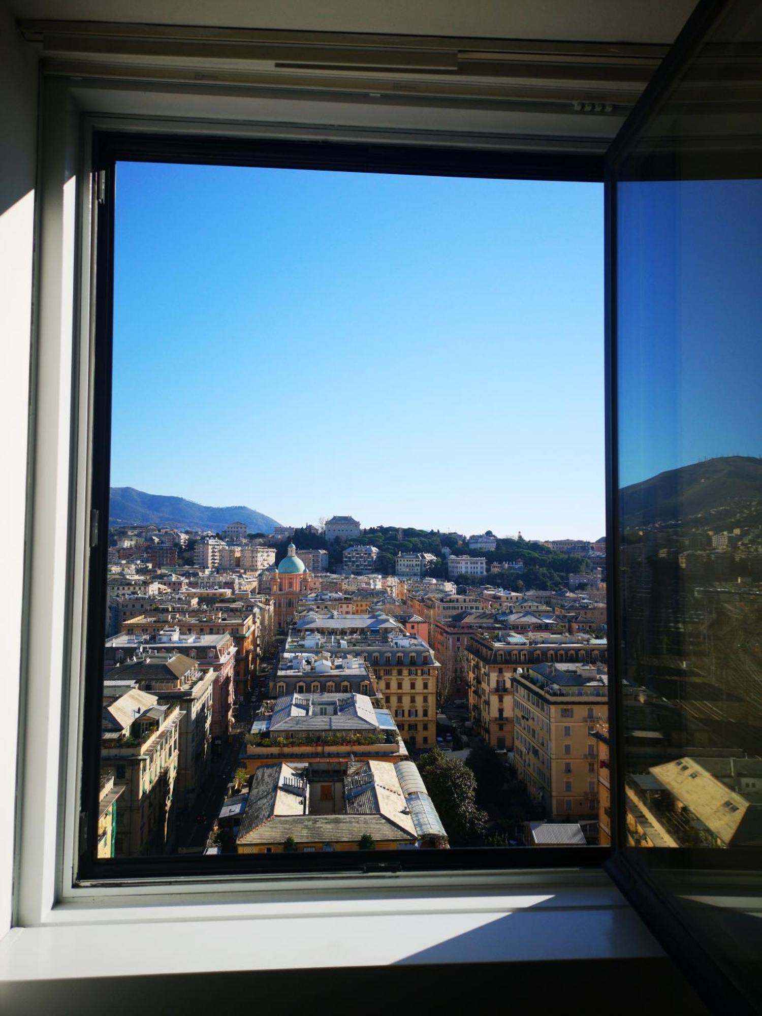 Suite Lambruschini Central With Top City View - Free Covered Parking 热那亚 外观 照片